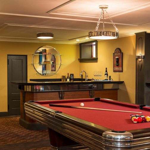 Fullsize Wetbars for your basement ideas